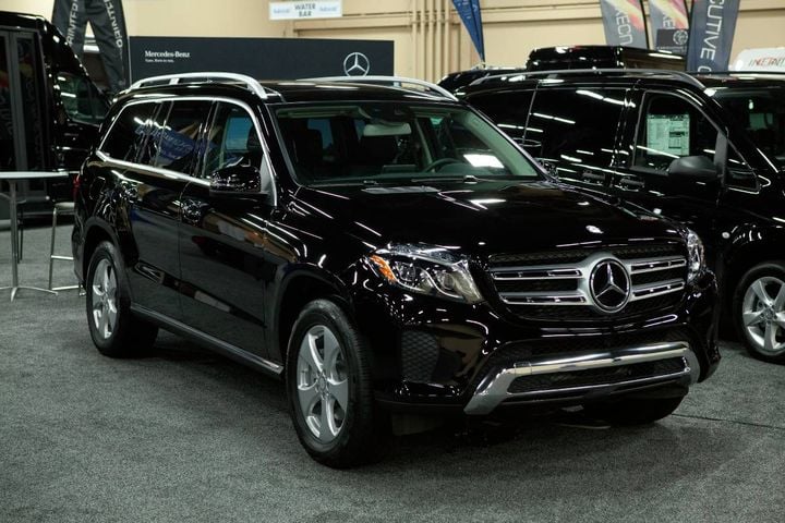 The average model year of wholesale vehicles sold in the third quarter reached 2015.6 compared to 2014.6 in 3Q 2021, according to the AutoIMS Industry View report. A 2016 Mercedes-Benz GLS pictured here would be more typical of the age of vehicles recently resold. - Photo: Bobit